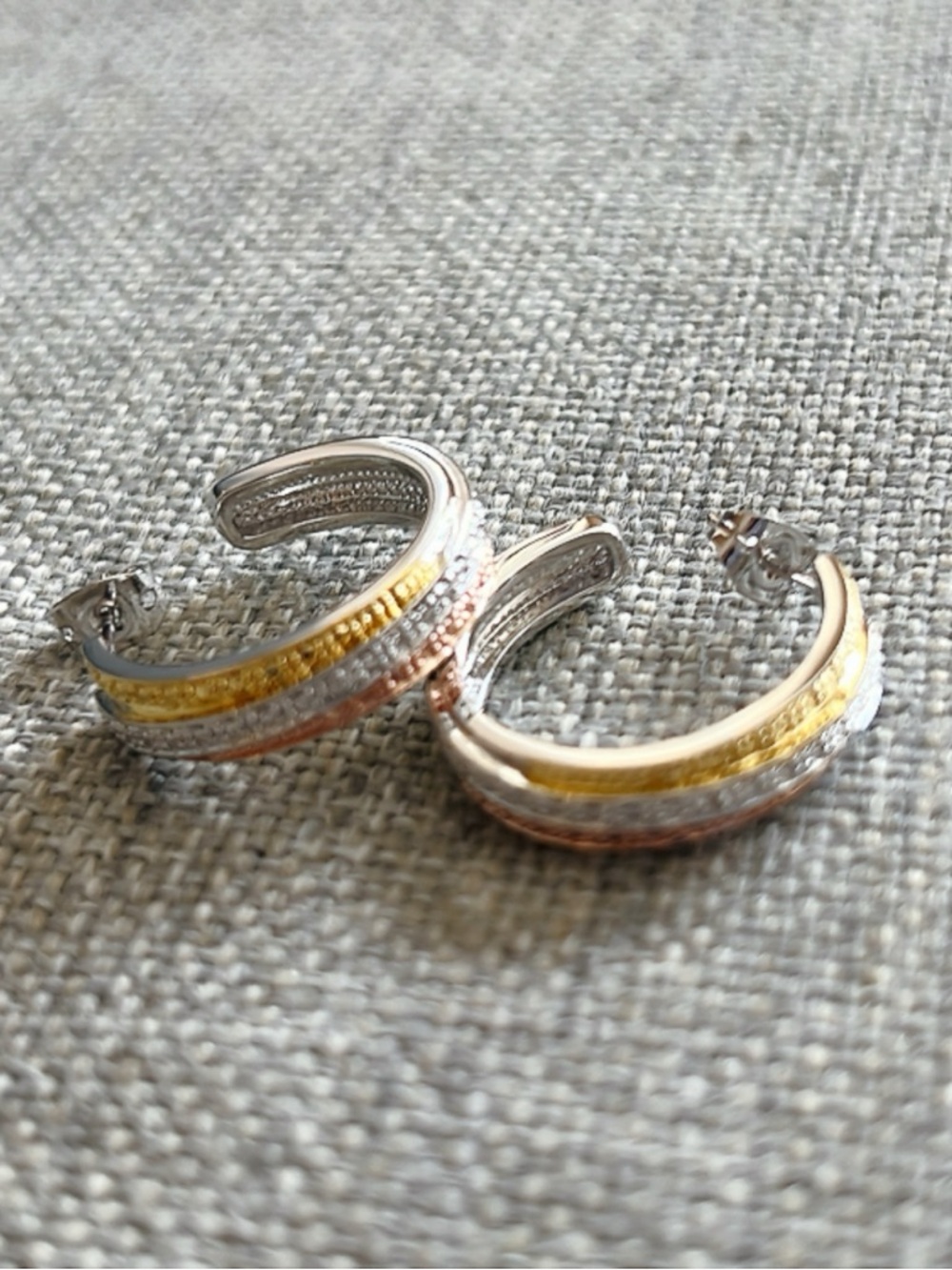 14k Tri Color Gold 3mm Thickness Diamond-Cut Hoop Earrings - Picture 3 of 6